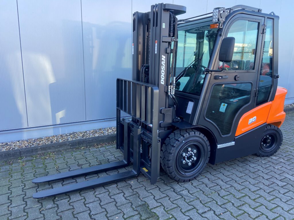 Doosan D30 NXP Dieselgabelstapler