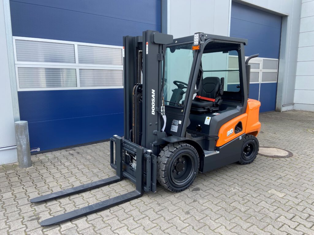 Doosan D30NXS Dieselgabelstapler,
