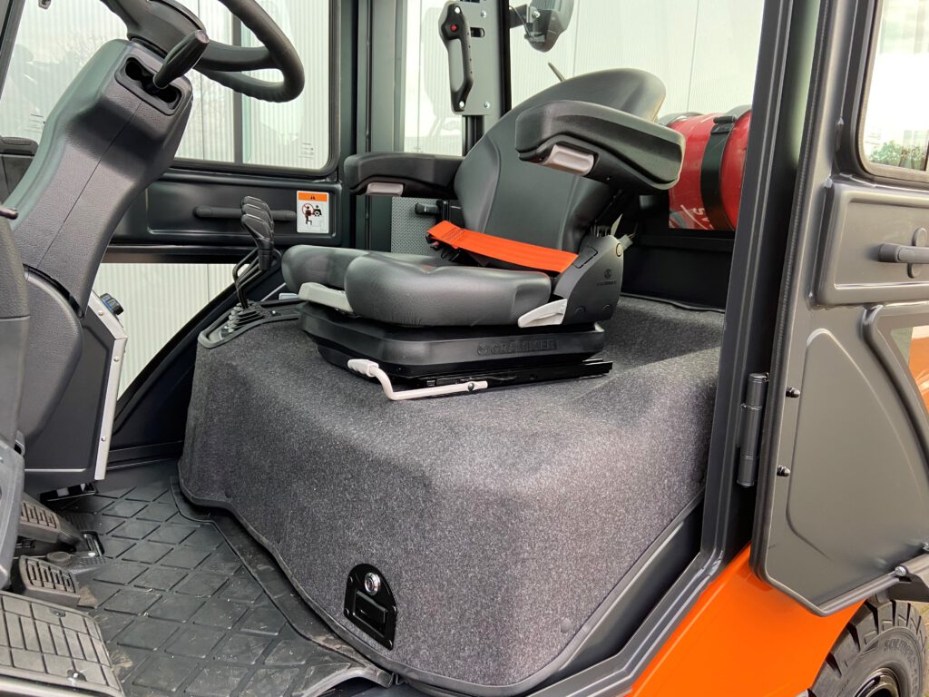 Doosan G25-E7 Treibgasstapler