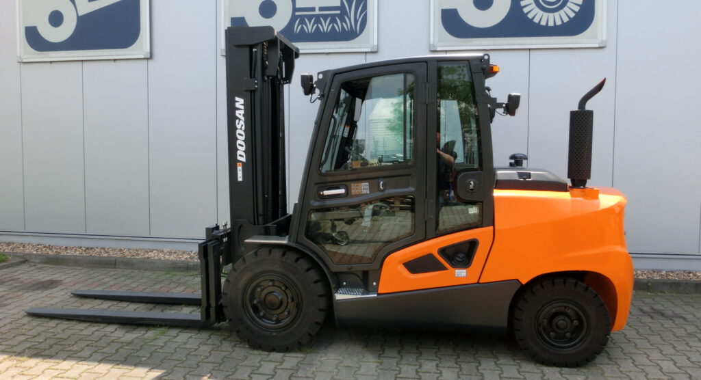 Doosan D50C-9 Dieselgabelstapler
