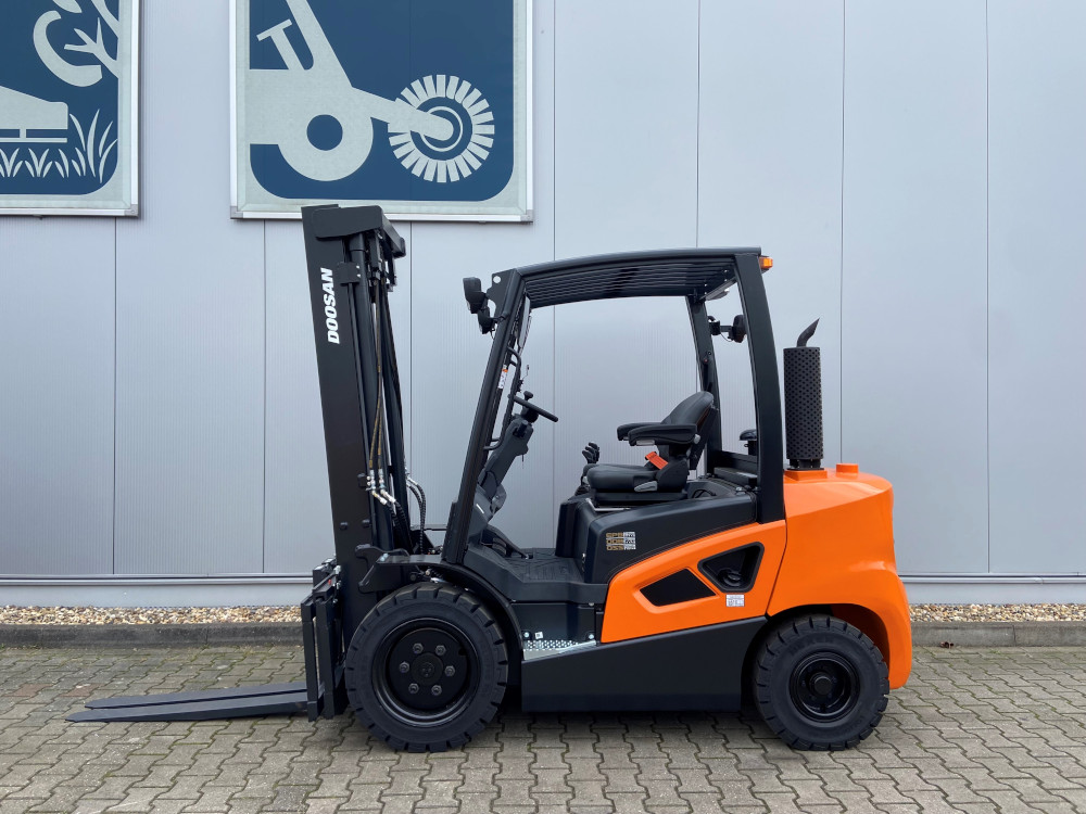 Doosan D30 S9