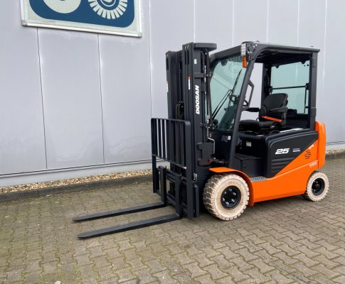 Doosan Elektrogabelstapler B25NS Doosan Elektrogabelstapler B25NS